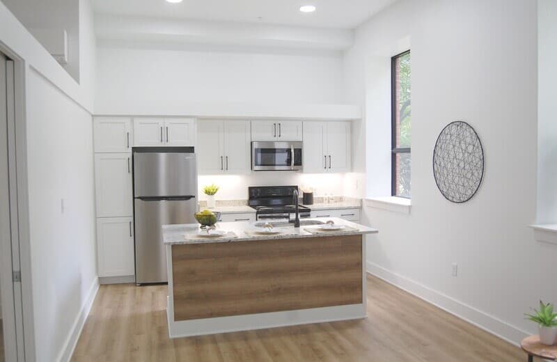 101 Avon Street Apartments 07