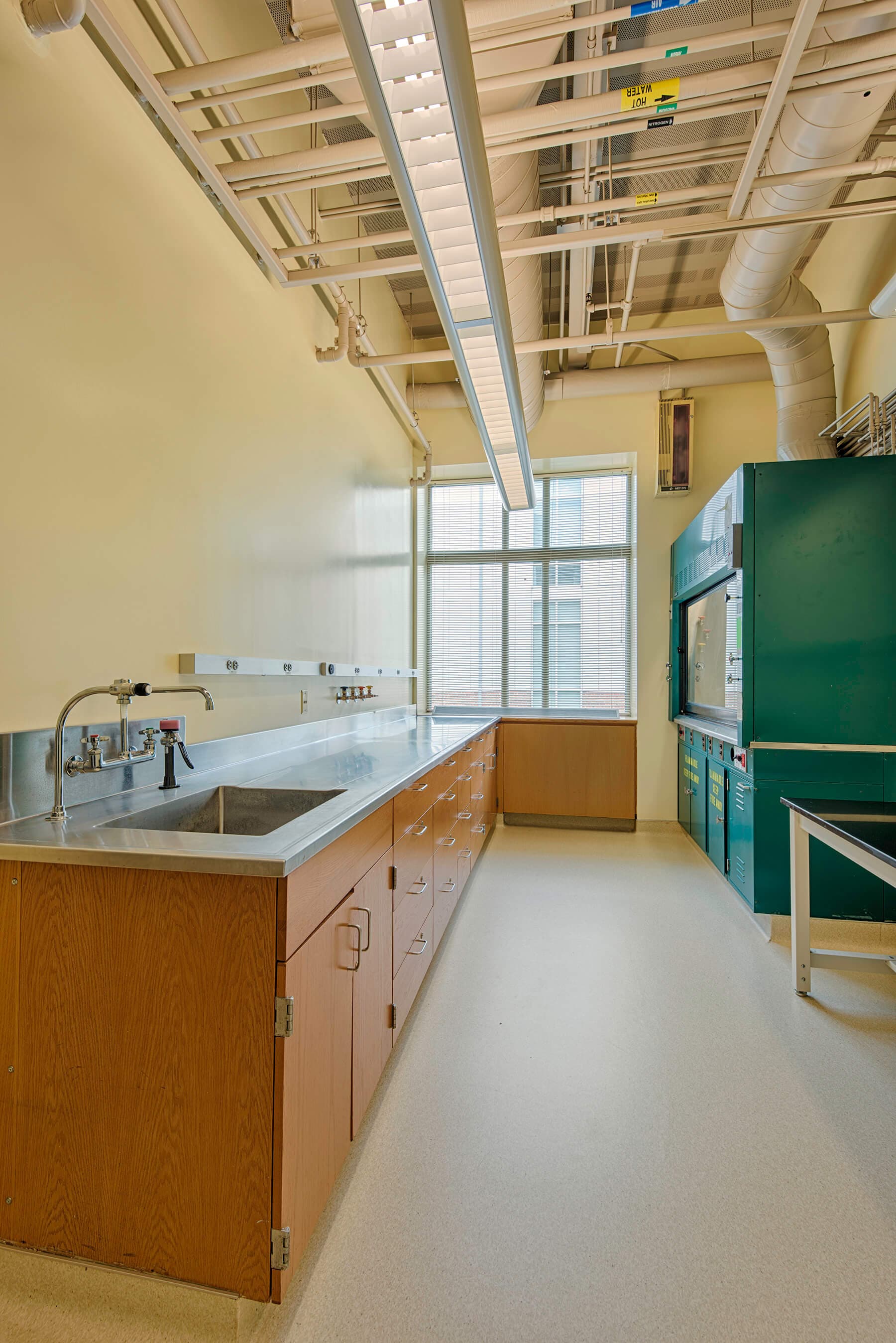 UVA-Landers-Lab---Martin-Horn-(7-of-14)