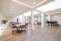 Colonnades Charlottesville SS 04