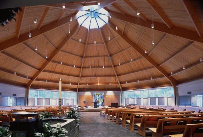 St-Thomas-Hall-710px